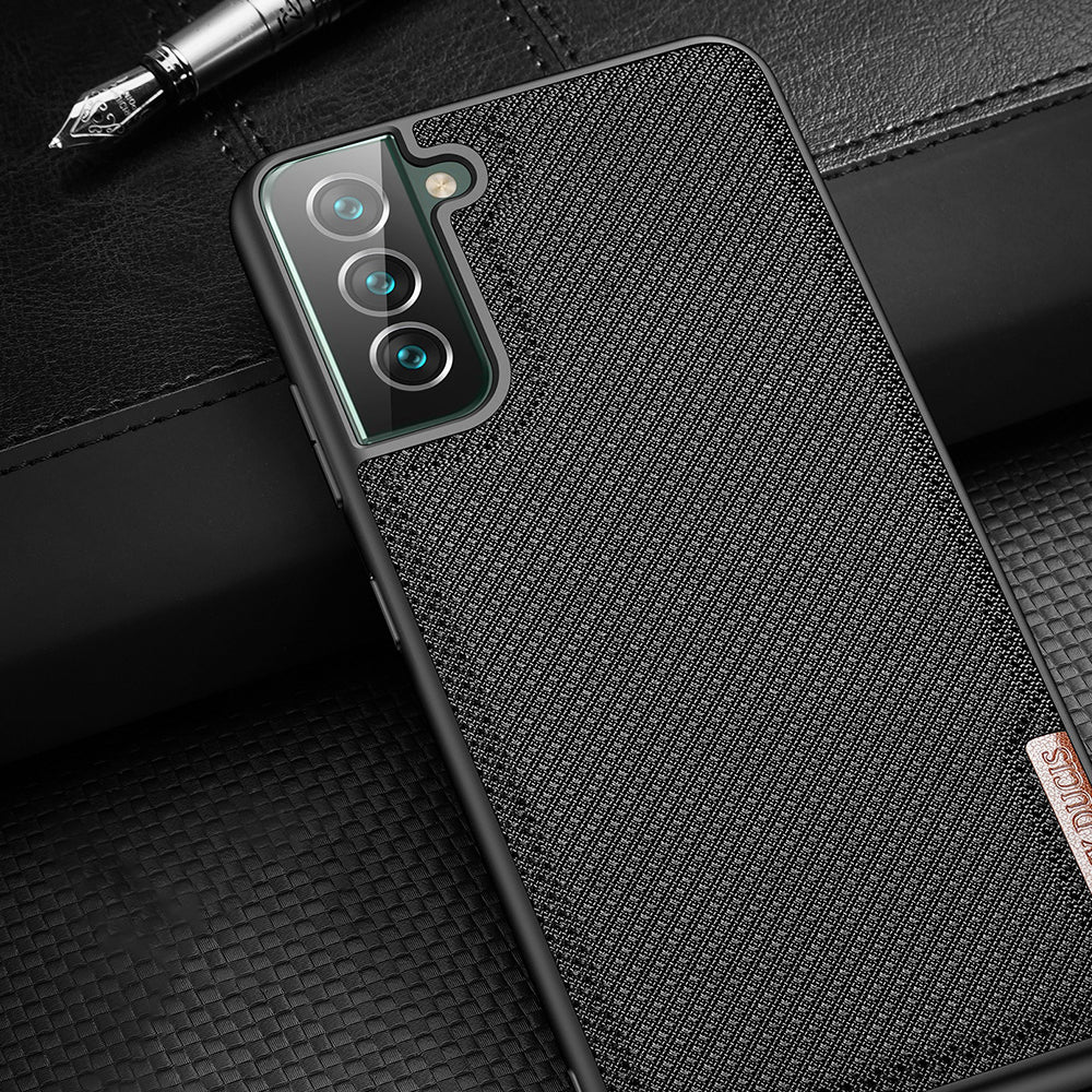 Dux Ducis Fino case is made of nylon material for Samsung Galaxy S22 + (S22 Plus) green